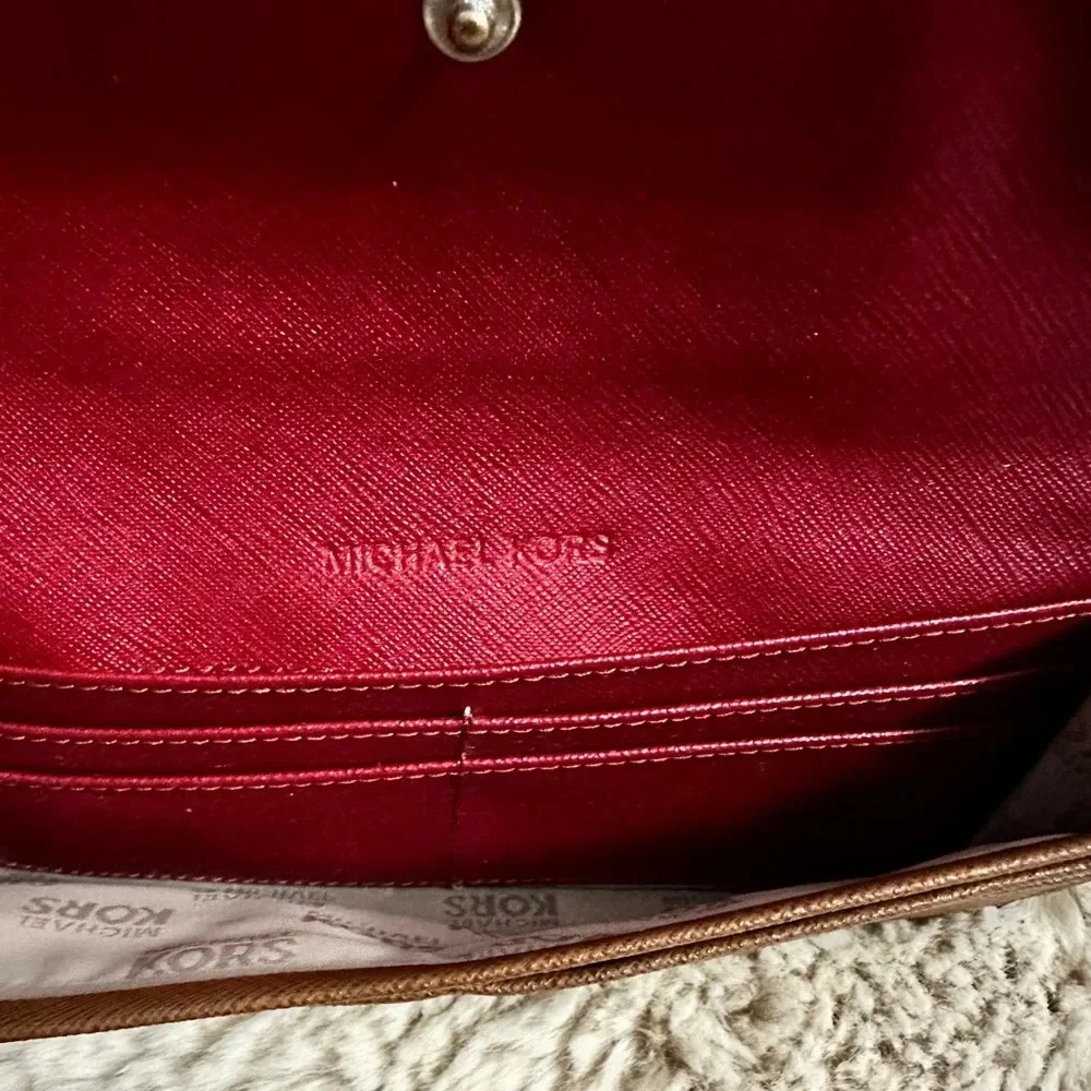 Michael Kors Jet Set Travel Trifold Wallet